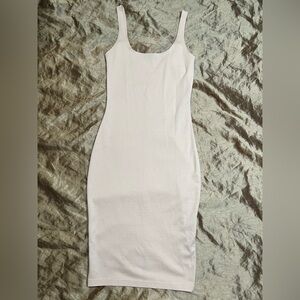 Cotton On Women size SMALL casual dress sleeveless pink Scoop neckline knee leng